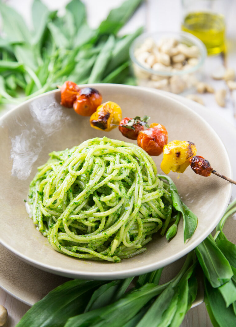 wild-garlic-pesto-pasta-roasted-tomatoes-_MG_3651-768x1062.jpg